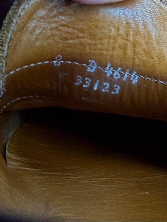 Allen Edmonds Addison  Tan Nubuck Leather Loafers  with Dainite Soles Mens US 8 main image 5